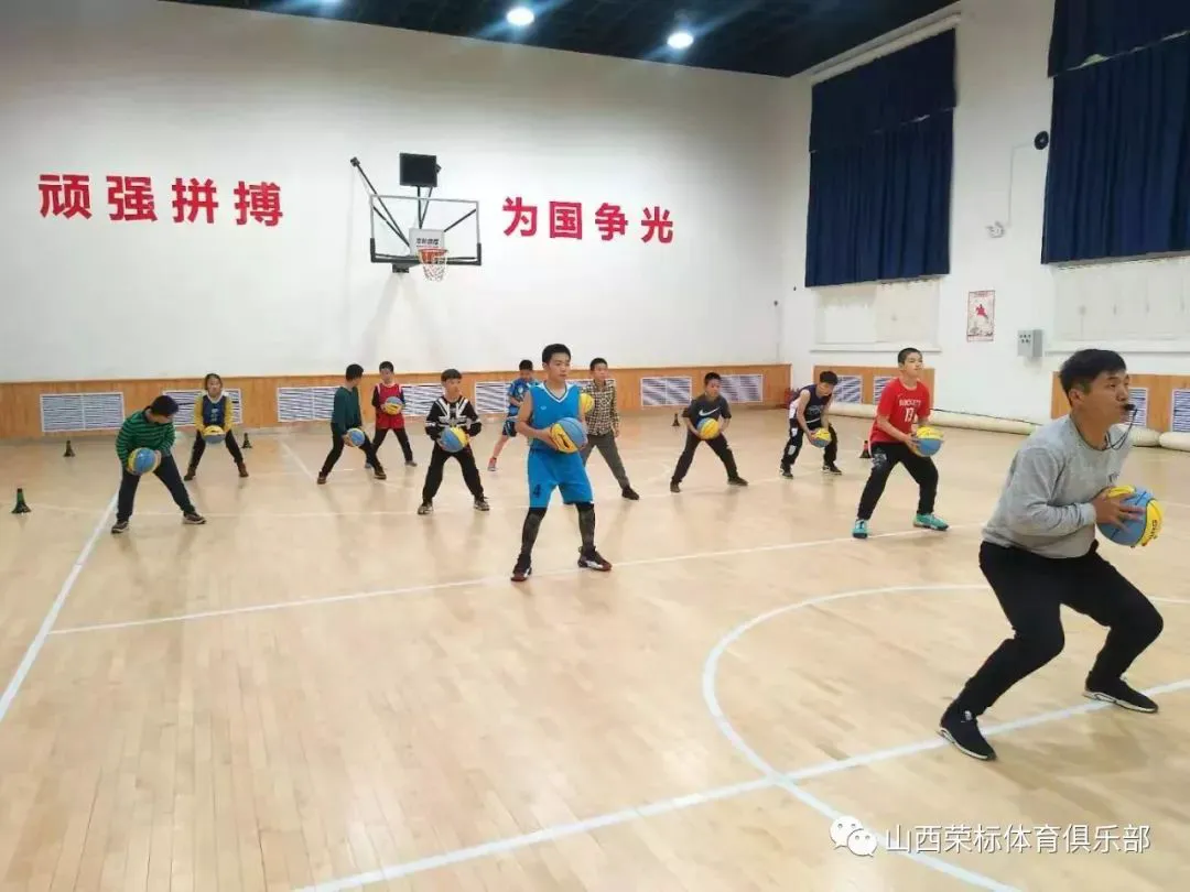 如何借助篮球榜样的力量提升团队协作能力_0